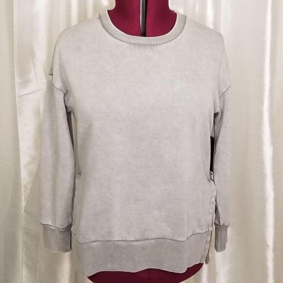 Velocity High-Low Sweatshirt (Size M) - Picture 1 of 8